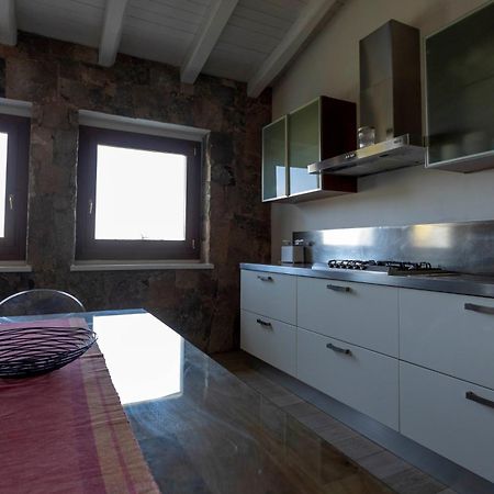 קוניאנה Villa Alba Esclusiva Villa Con Piscina A Sfioro E Vista Mozzafiato Sul Mare מראה חיצוני תמונה