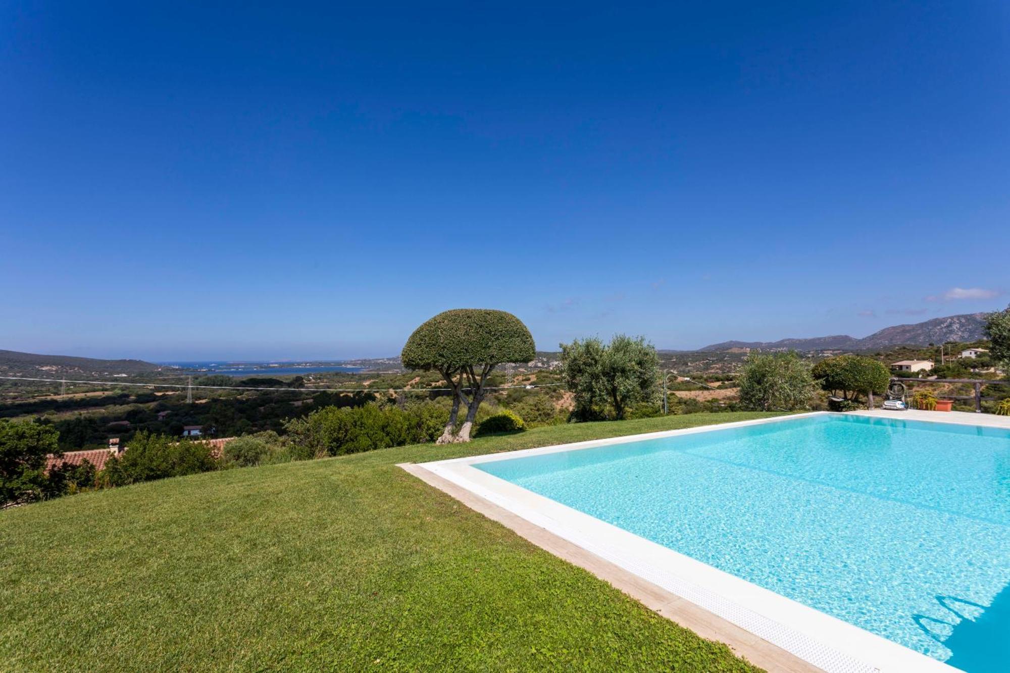 קוניאנה Villa Alba Esclusiva Villa Con Piscina A Sfioro E Vista Mozzafiato Sul Mare מראה חיצוני תמונה