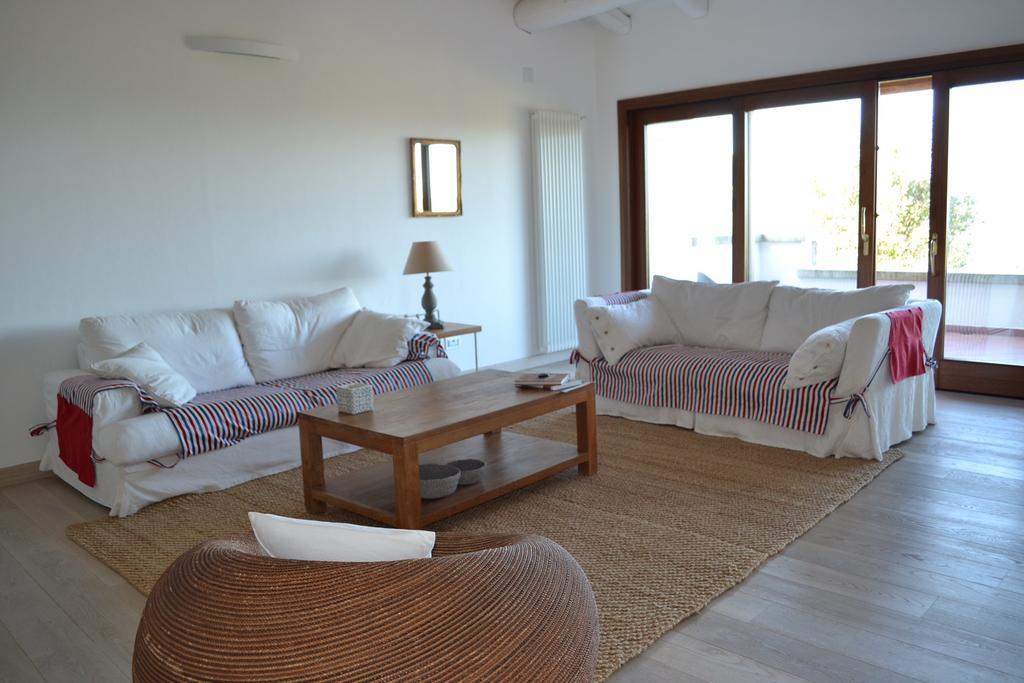 קוניאנה Villa Alba Esclusiva Villa Con Piscina A Sfioro E Vista Mozzafiato Sul Mare מראה חיצוני תמונה