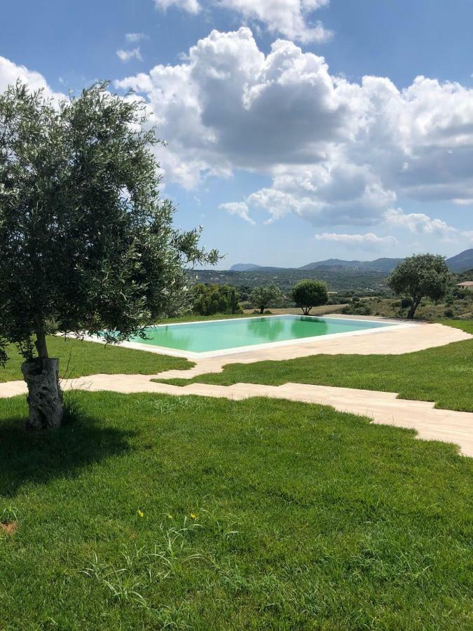 קוניאנה Villa Alba Esclusiva Villa Con Piscina A Sfioro E Vista Mozzafiato Sul Mare מראה חיצוני תמונה